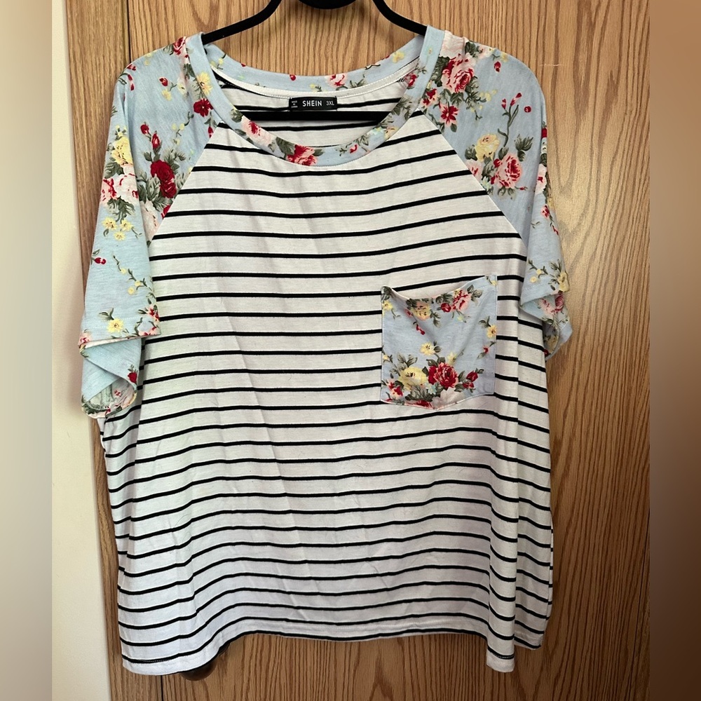 🍉SHEIN Women's Floral and Striped T-shirt  Blue and White 3X EUC